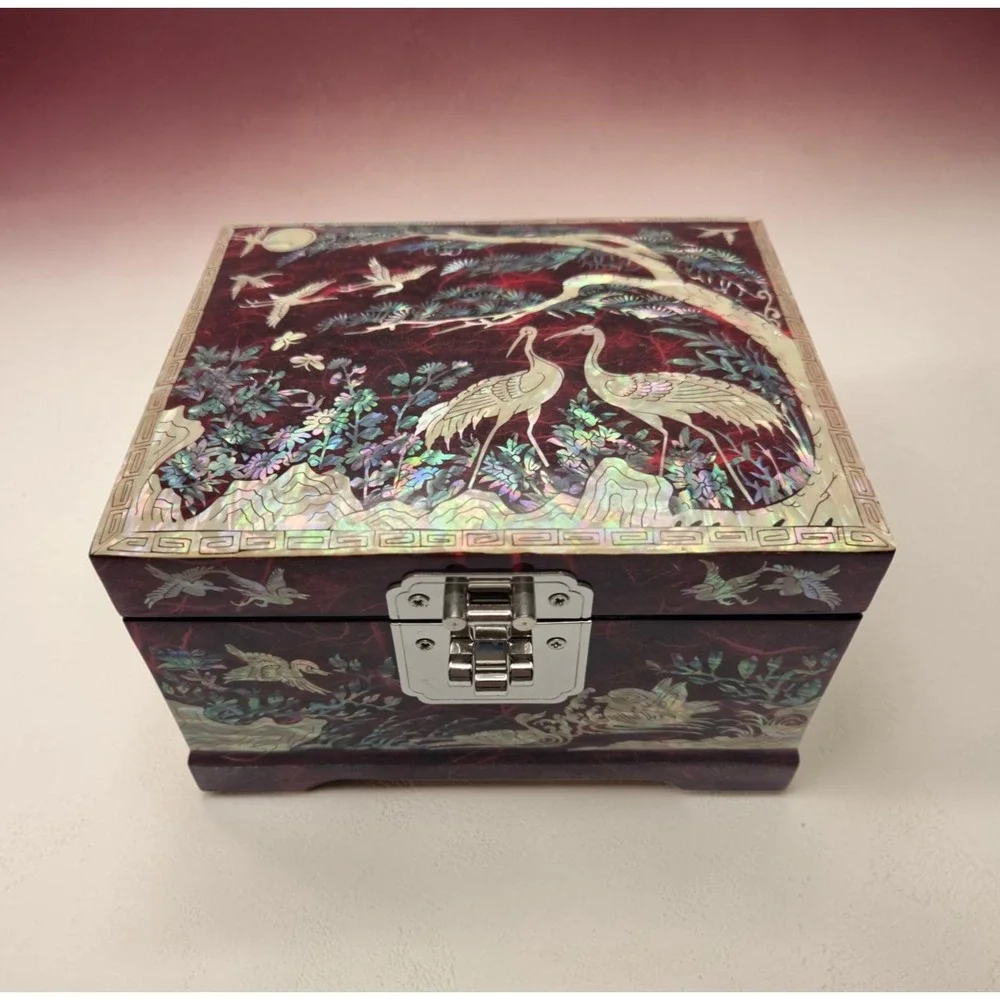 Korean Najeon Chilgi Lacquer Jewelry/Music Box With Mother Of Pearl Crane Motif
